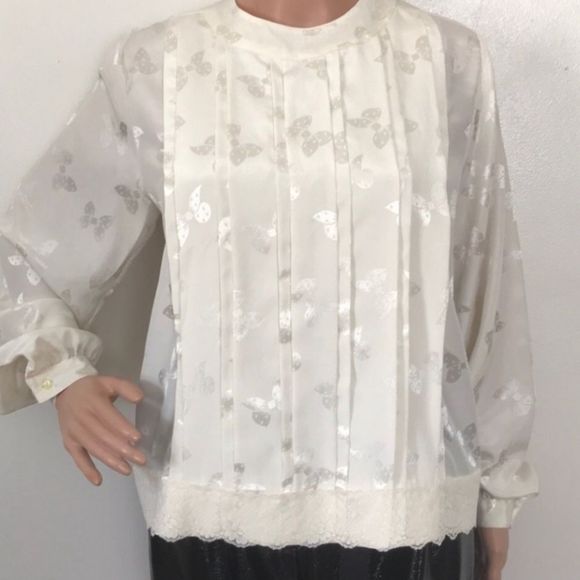 Vintage Off White Pleated Front Top With Bows - Picture 8 of 16